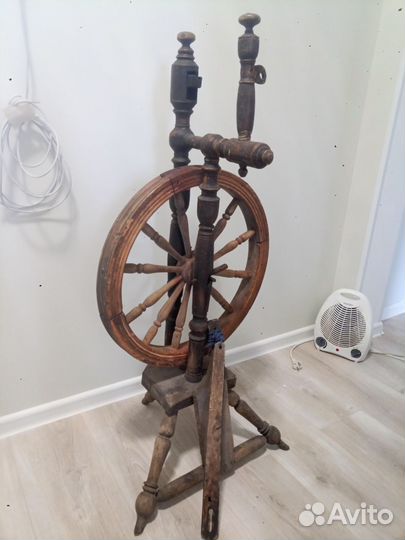 Прялка деревянная старинная