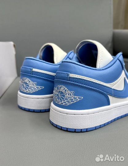 Кроссовки Air Jordan 1 low university blue