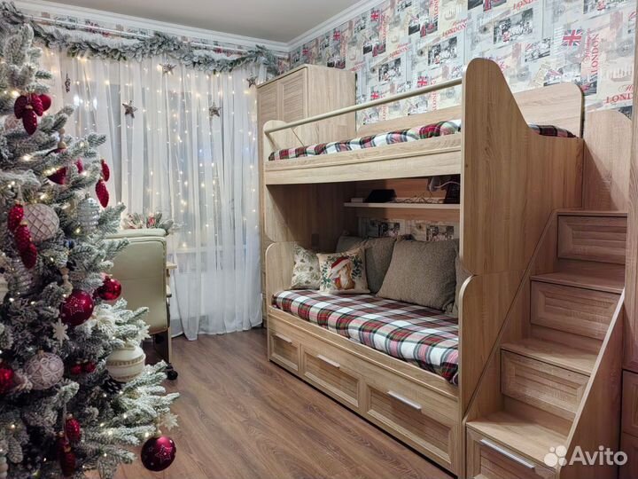 Двухъярусная кровать