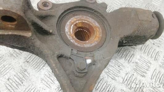 Ступица передняя левая citroen C4 1 (6BL18K901)