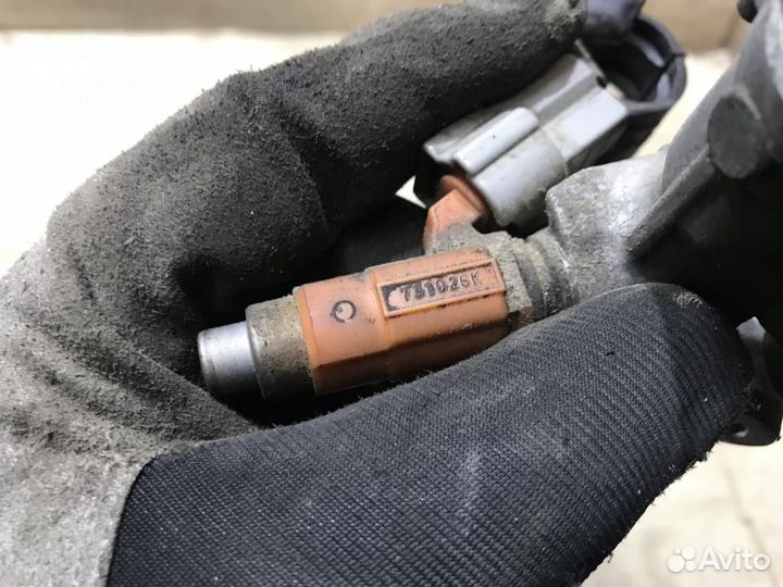 MD319791 Топливная рампа в сборе Mitsubishi