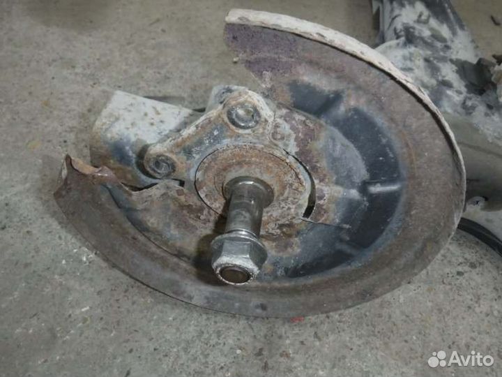 Балка подвески задняя Renault Megane K4M 2005