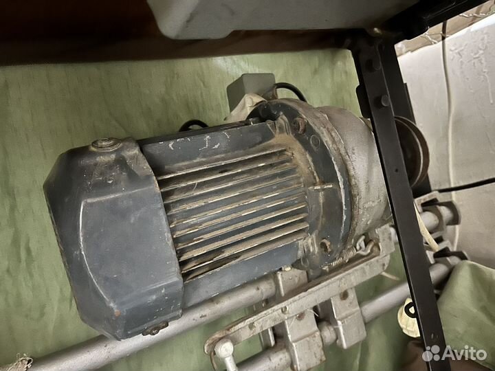 Мотор для промышленной машины