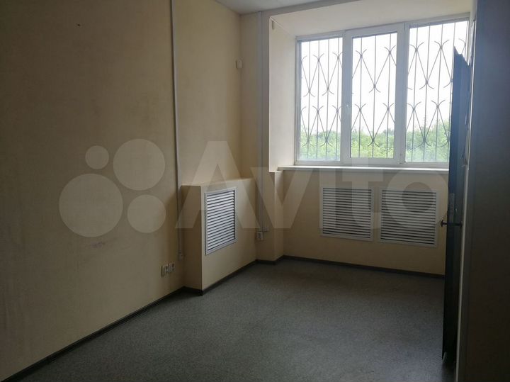 Продам помещение свободного назначения, 608.9 м²