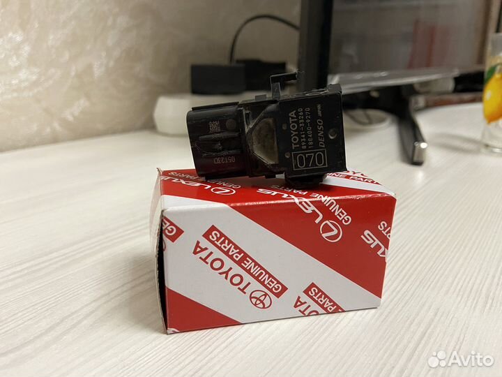 Парктроник Toyota Camry 50