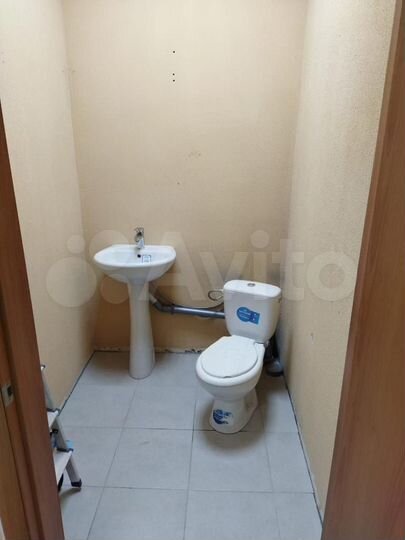 Торговое-офисное помещение с отдельным входом