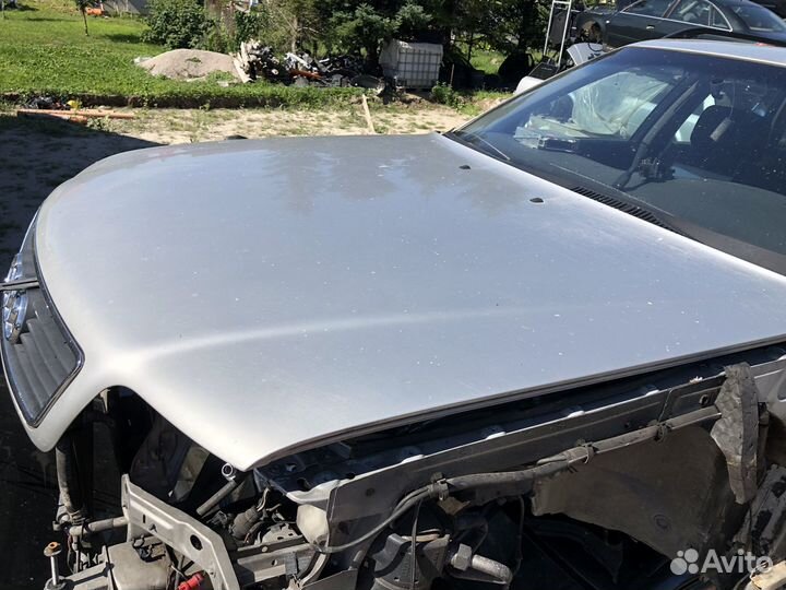 Капот на Audi A6 C4