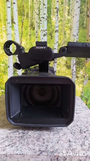Профессиональная видеокамера sony HXR-NX5M