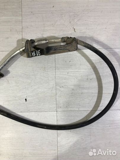 Трос ручника правый skoda yeti 1.2 DSG