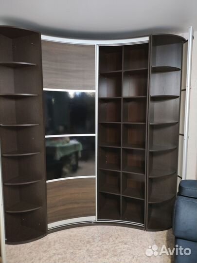 Шкаф купе угловой радиусный