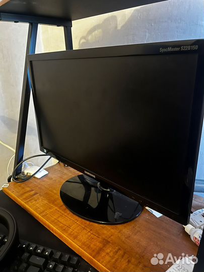 Монитор Samsung Syncmaster s22