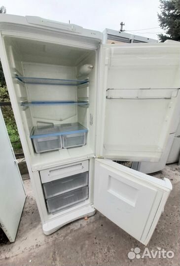 Холодильник indesit