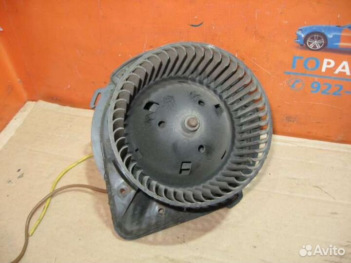 Моторчик отопителя VW Passat B3 1988-1993