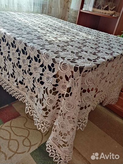 Скатерть ажурная