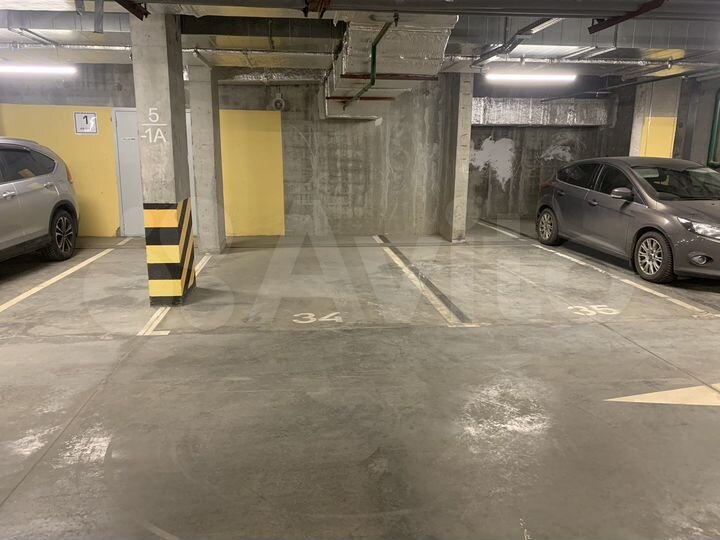 Машиноместо, 16 м²