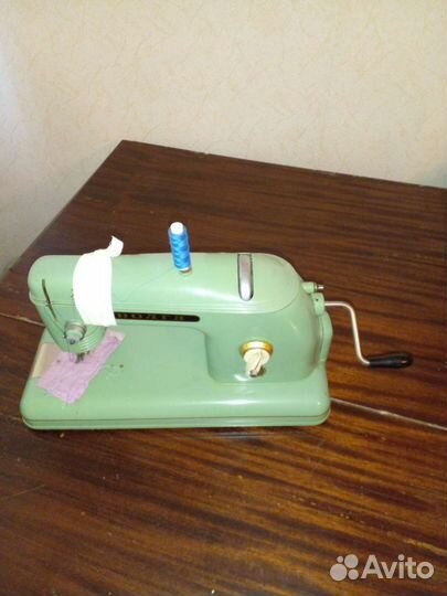 Швейная машинка 