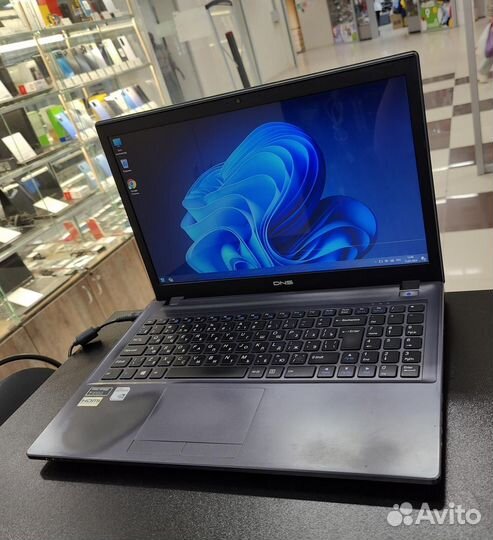 DNS (i3-3110m / GT 740m / 6Gb / 250 SSD)