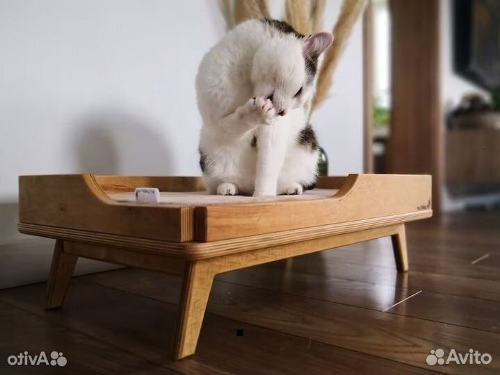 Лежанка для кошек / домик