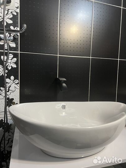 Раковина чаша накладная в ванную комнату