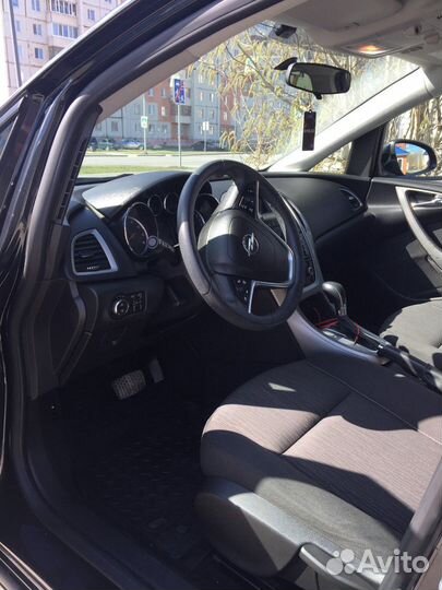 Opel Astra 1.6 AT, 2013, 40 000 км