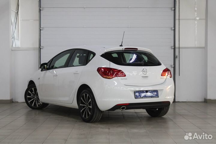 Opel Astra 1.4 МТ, 2010, 135 000 км
