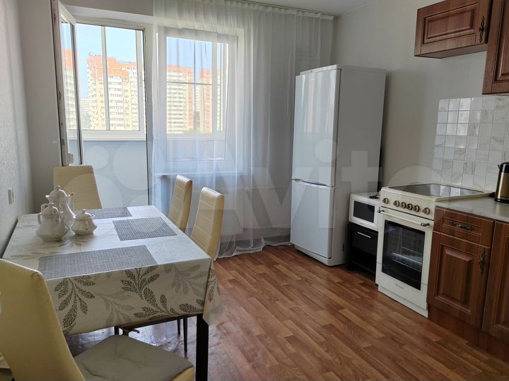 2-к. квартира, 56 м², 6/16 эт.