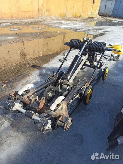 Задняя телега от снегохода yamaha nitro в сборе