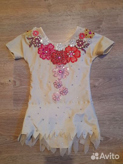 Костюм для художественной гимнастики