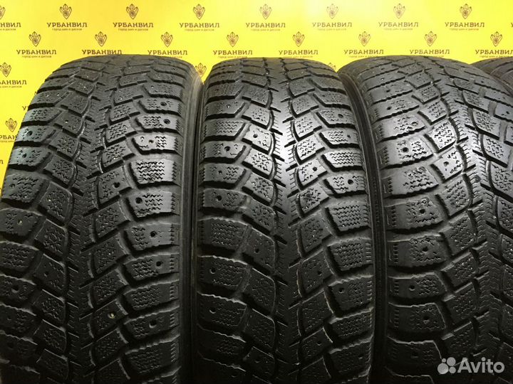 Kumho I'Zen Wis KW19 235/65 R17 108T
