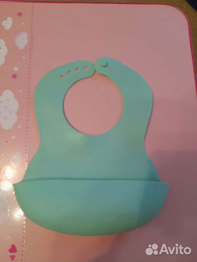 Слюнявчик силиконовый