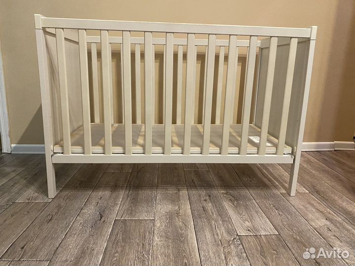 Детская кровать IKEA с матрасом