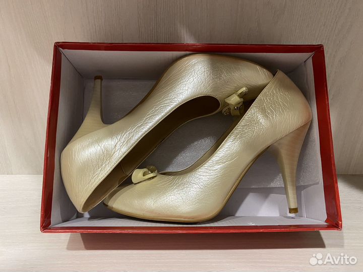 Туфли женские