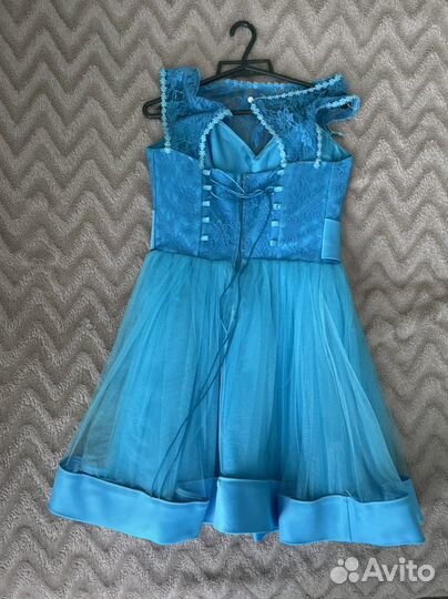 Вечернее платье