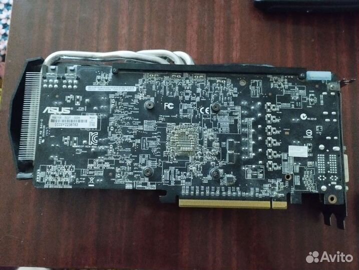 Видеокарта Radeon R9 270X