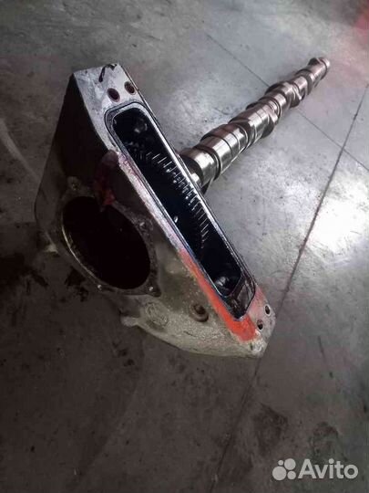 Распредвал Detroit Diesel 14