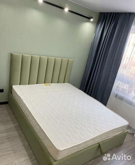 Двухместная мягкая кровать