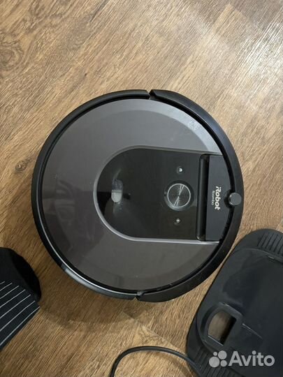 Робот пылесос irobot roomba i7