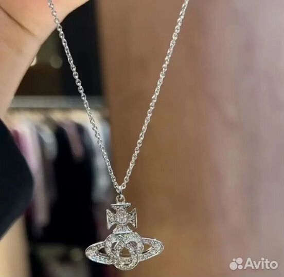 Серьги и подвеска в стиле Vivienne westwood