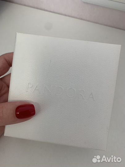 Украшение браслет и шармы