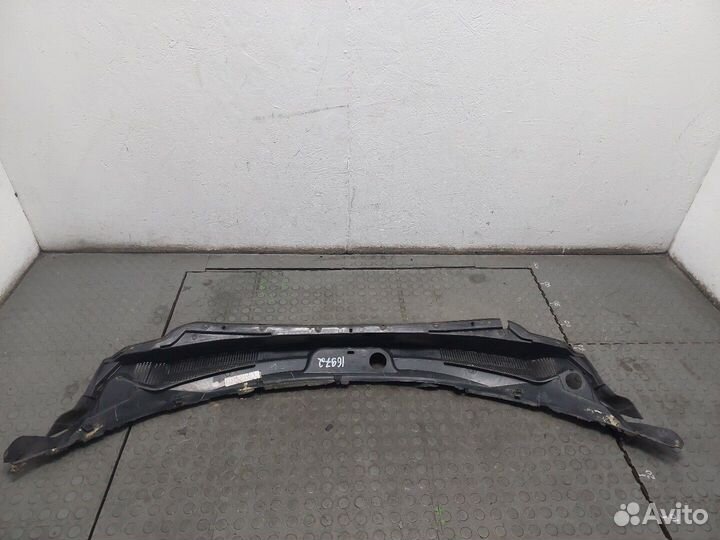 Жабо под дворники Dodge Avenger 2007