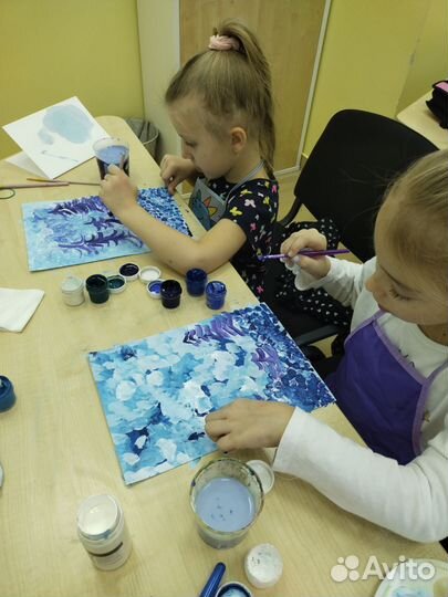 Преподаватель по изо