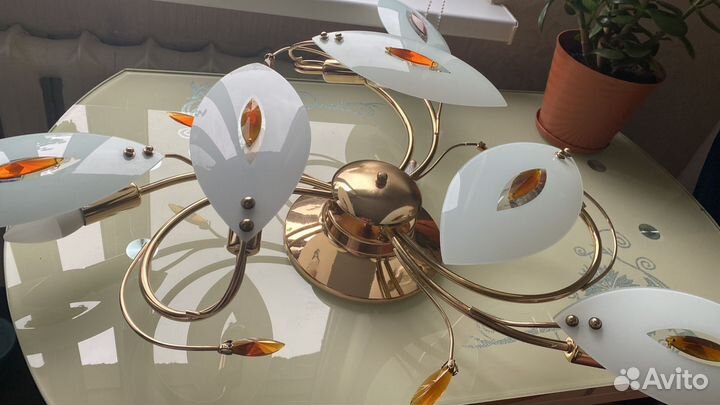 Люстра потолочная 6 плафонов