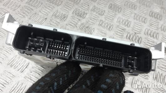 Блок управления двс mitsubishi L200 K4T (HUK09PC01