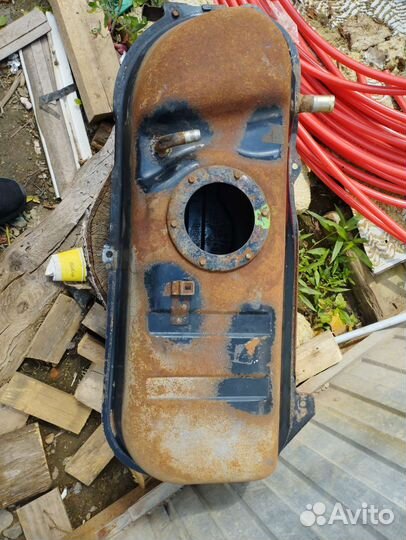 Бензобак на daewoo matiz