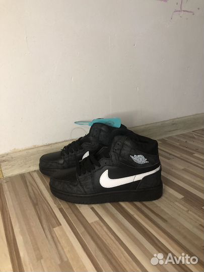 Кроссовки nike