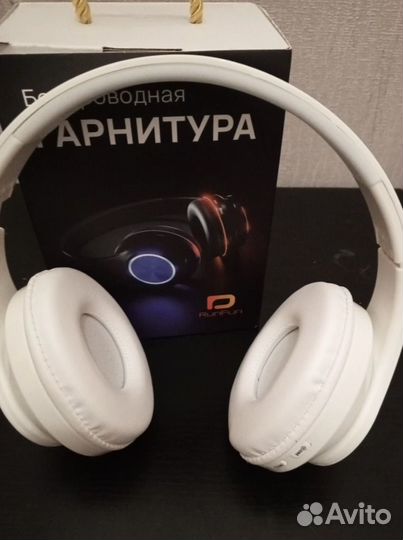 Беспроводные наушники блютуз