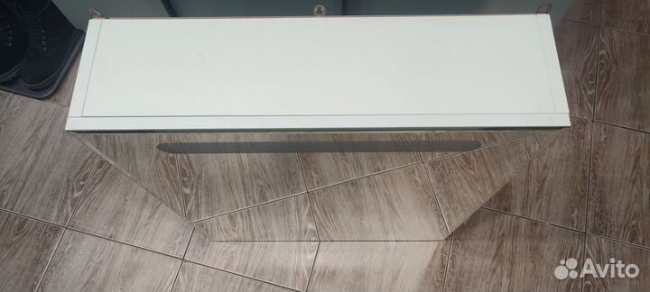 Шкаф навесной в ванную