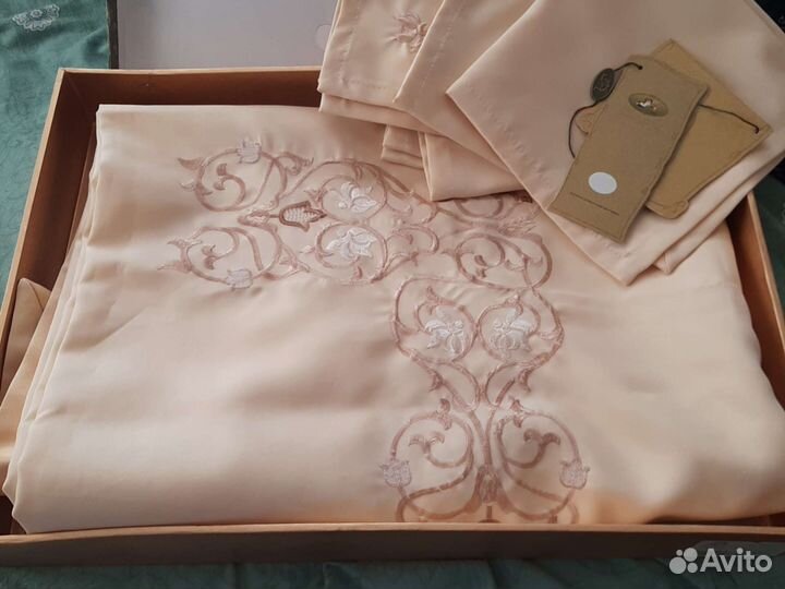 Скатерть новая