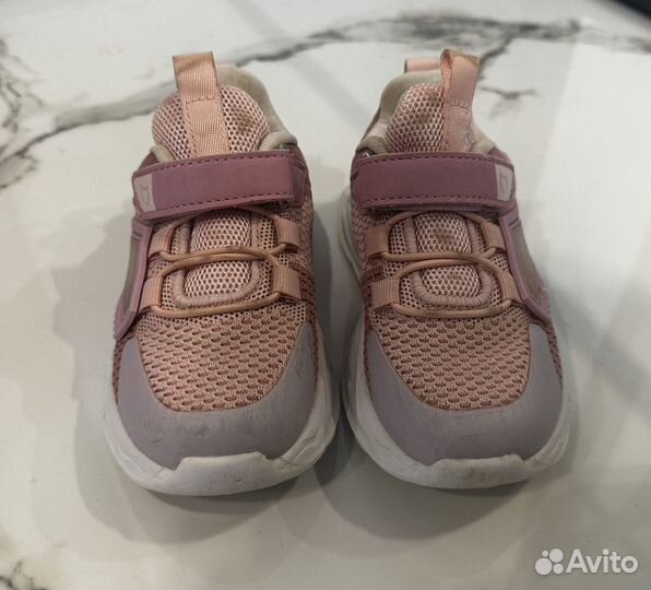 Кроссовки для девочки котофей 26размер