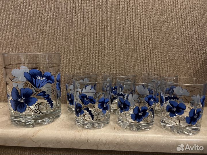 Набор стаканов и емкости для льда